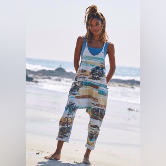 FREE PEOPLE Movement Printed Hot Shot Onesie in Seaside Combo - Picture 1 of 6